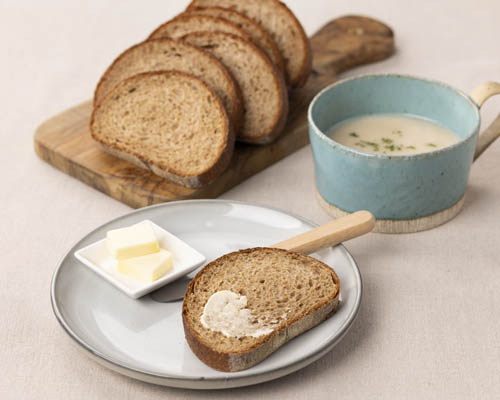 石窯全粒粉100％カンパーニュ