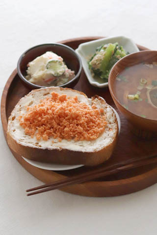 石窯モーニングフランスで和定食